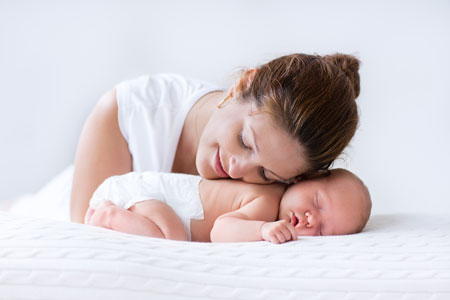 Послеродовой период: приходящая медсестра – для мамы и новорожденного