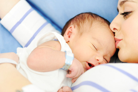 Новорожденный: как выглядит и в чем нуждается