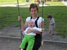 на качелях