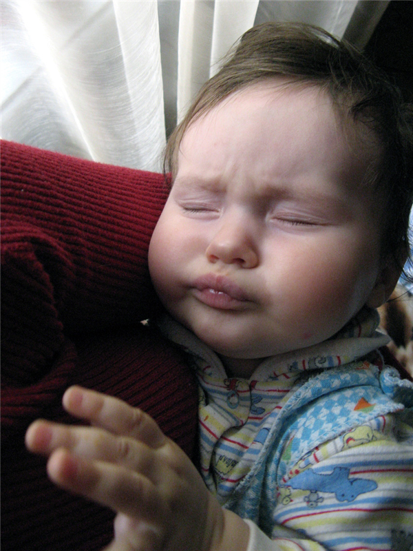 Мы немного отдохнем и опять играть пойдем.