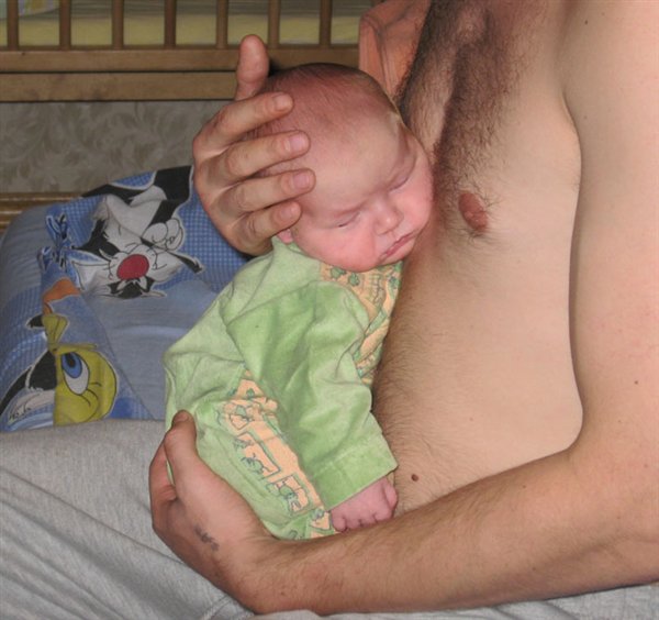 Ну положите меня уже в кроватку...