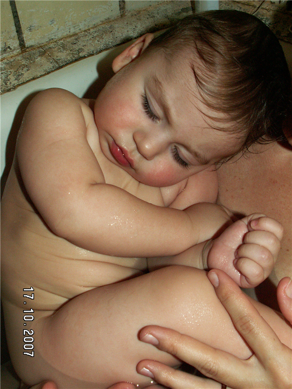 До кровати не добрался!