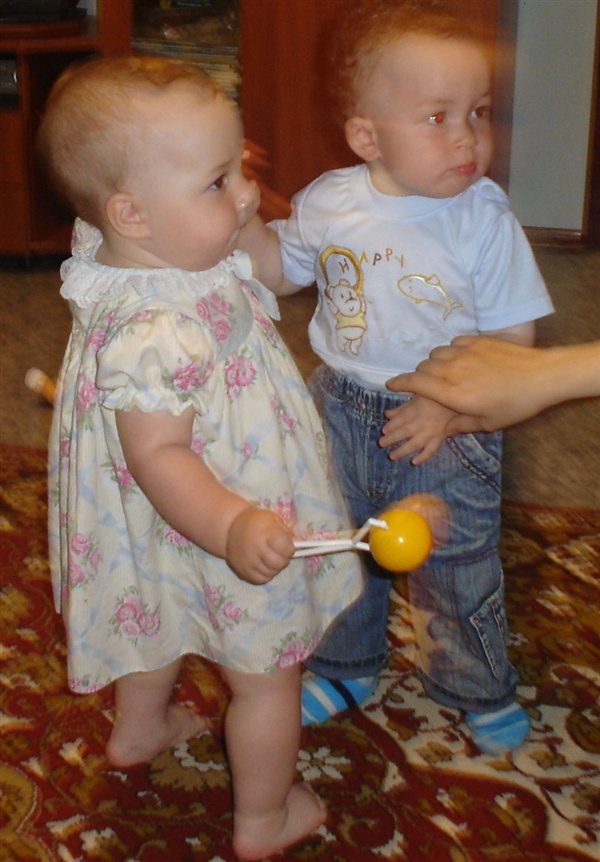 КТО КОМУ ПОМОЩНИК В ЭТОМ ДЕЛЕ?