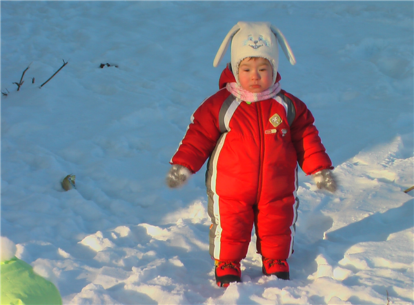 По снегу идти тяжелее