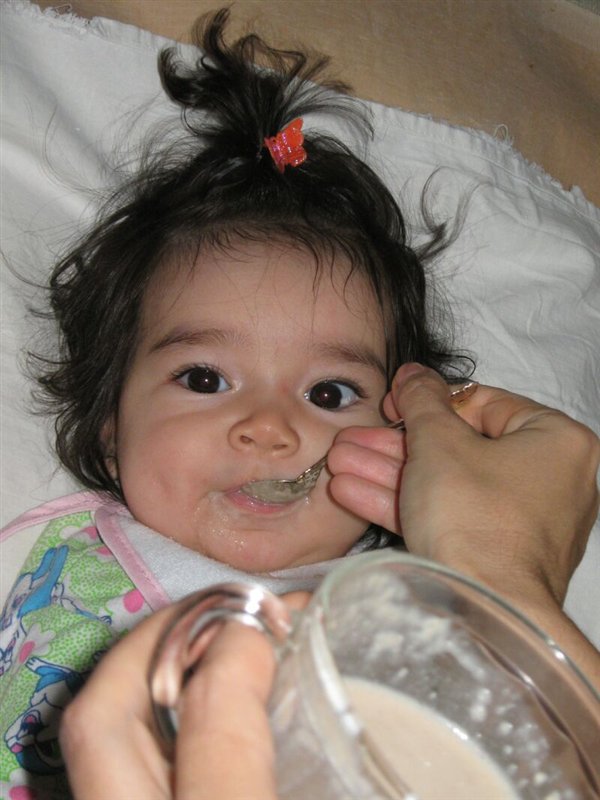 любят кашу малыши