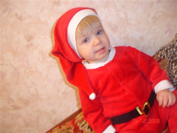 Максим - маленький Санта!