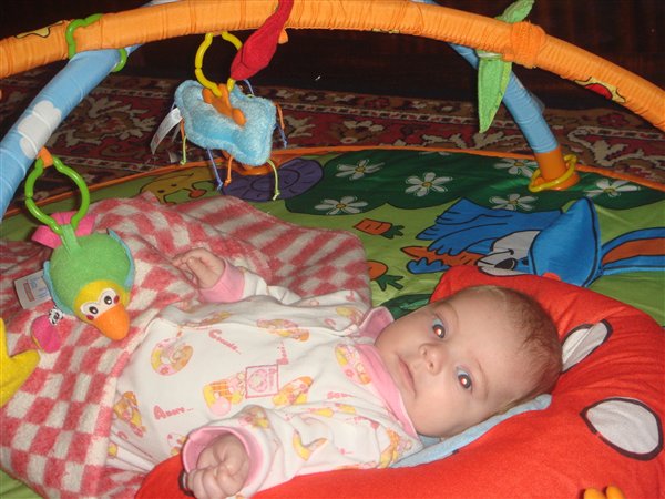 Я на коврике лежу...