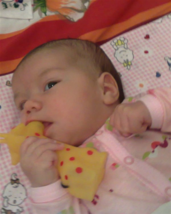 Танюшкина первая игрушка