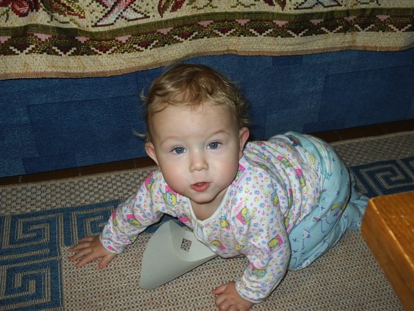 Мама! А птичка уже вылетела?