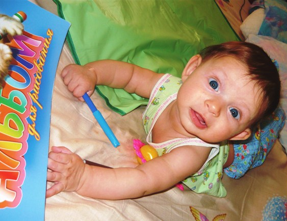 Возьмем в ладошку фломастер. Будем рисовать!