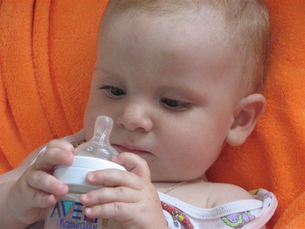 Я уже бутылочку держу