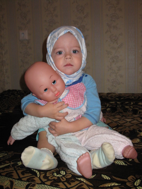 Скромничка