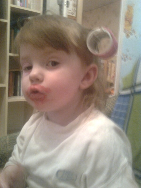 Ну теперь то я похожа на маму?